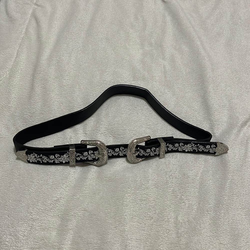 Adorable western style belt